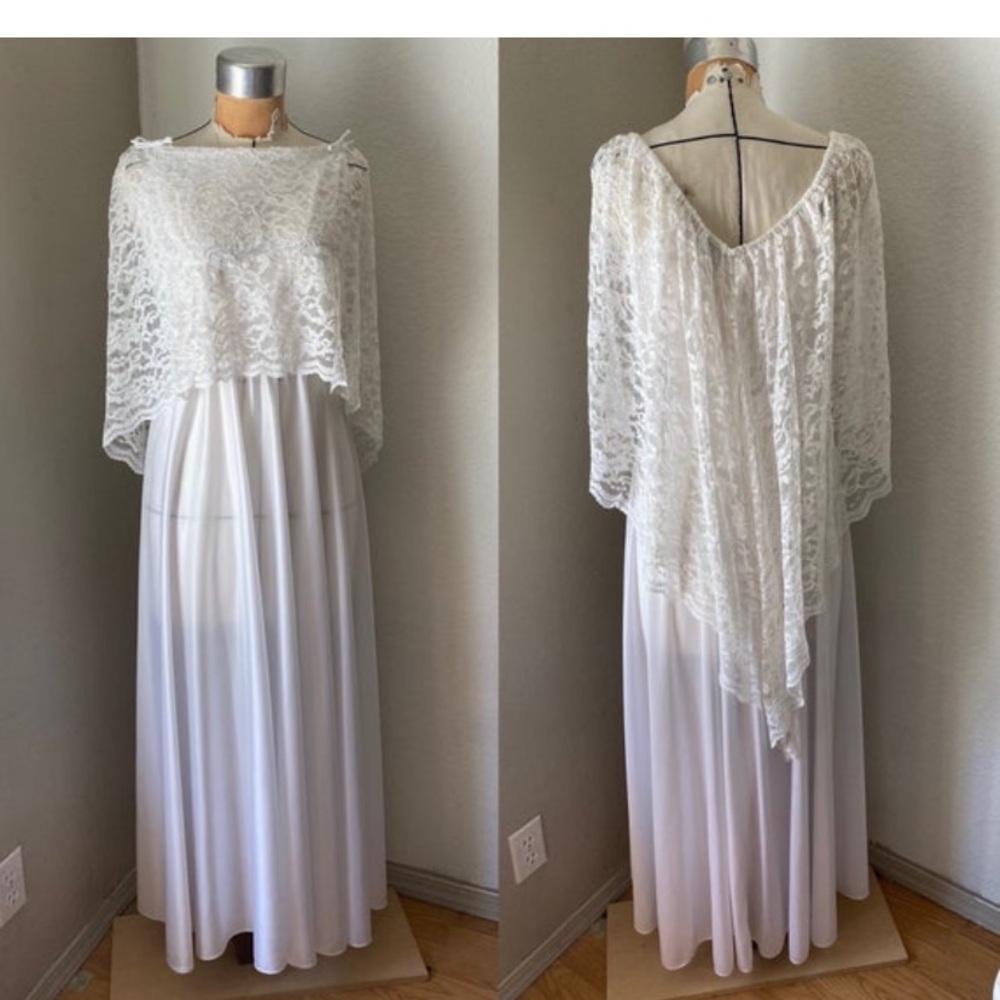 Sz 16 1970s maxi dress with cape. White boho gown